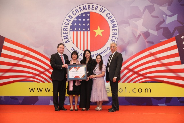 Herbalife Việt Nam lần thứ sáu liên tiếp được AmCham trao giải thưởng “Trách nhiệm xã hội doanh nghiệp”