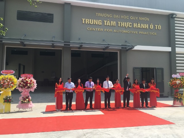 Trường Đại học Quy Nhơn: Khánh thành và đưa vào hoạt động Trung tâm Thực hành ô tô