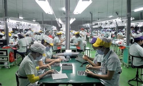 Công nghiệp hỗ trợ điện tử: Doanh nghiệp Việt vẫn chưa “nối được mạng”