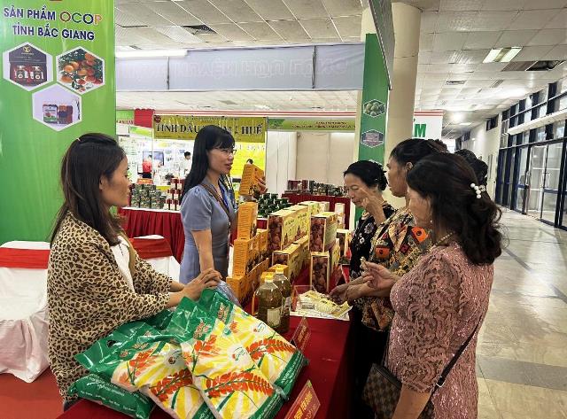 Bắc Giang: Triển khai nhiều giải pháp hỗ trợ tiêu thụ sản phẩm OCOP