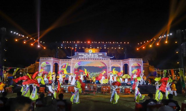 Khai mạc Festival Bảo tồn và Phát triển làng nghề Việt Nam năm 2023 