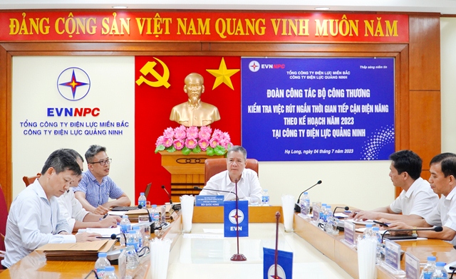 Đoàn công tác của Bộ Công Thương đến làm việc tại Công ty Điện lực Quảng Ninh