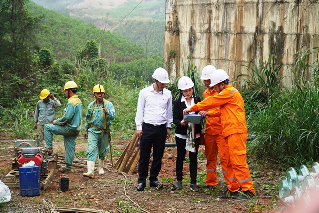 Hoàn thành giai đoạn II Dự án cải tạo, nâng cấp đường dây 110 kV 173, 174 T500 Quảng Ninh - Giáp Khẩu - Hà Tu - Hà Lầm trước tiến độ 3,5 ngày