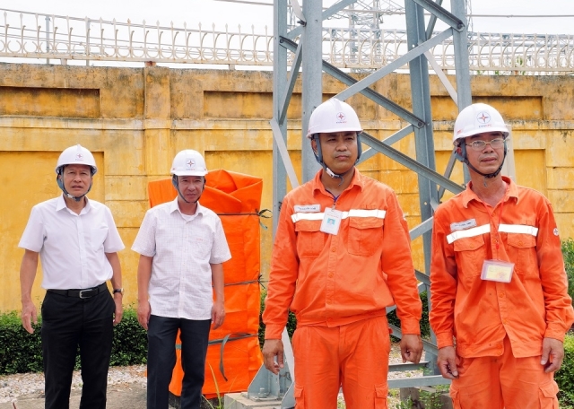 Tổng công ty Điện lực miền Bắc kiểm tra công tác ứng phó cơn bão số 1 (bão Talim) tại Thanh Hóa