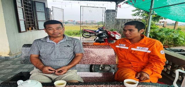 Công nhân Điện lực Nga Sơn (PC Thanh Hóa) kịp thời ứng cứu người dân bị điện giật