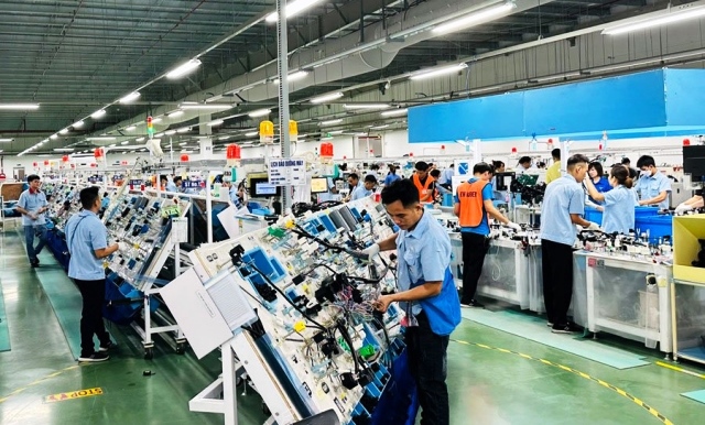Ngành Công nghiệp điện tử đóng góp quan trọng vào tốc độ phát triển công nghiệp tỉnh Hà Nam