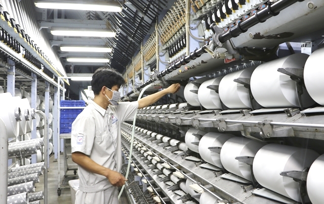VNPOLY khẳng định vị thế trong chuỗi sản xuất xơ sợi phục vụ ngành CNHT dệt may