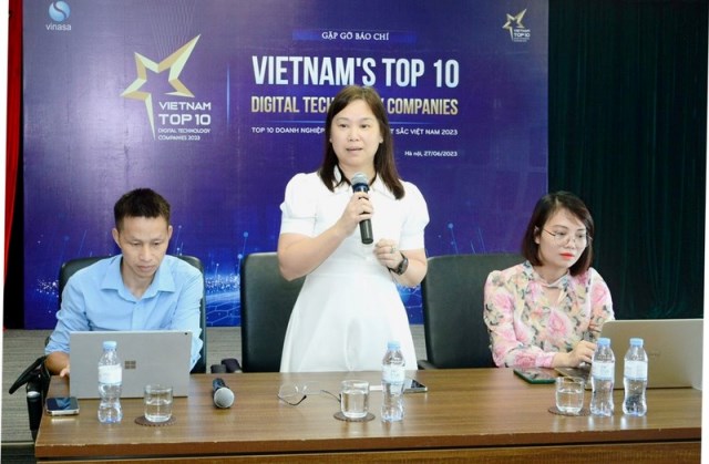 Phát động Chương trình Top 10 Doanh nghiệp Công nghệ số xuất sắc Việt Nam 2023