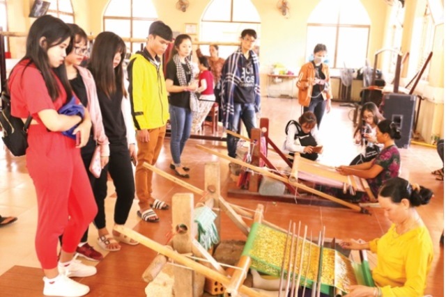 Nâng cao hiệu quả các làng nghề truyền thống tại tỉnh Ninh Thuận