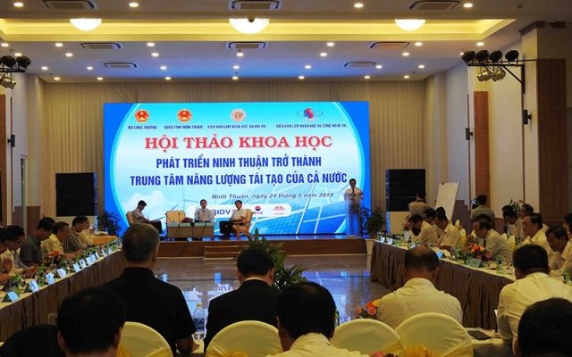 Phát triển Ninh Thuận trở thành Trung tâm năng lượng tái tạo của cả nước