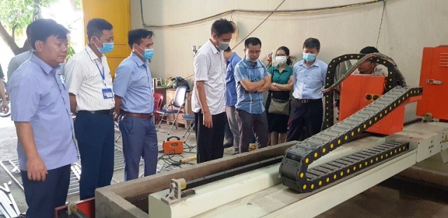 Vĩnh Phúc: Nghiệm thu đề án “Hỗ trợ kinh phí đầu tư máy móc thiết bị tiên tiến trong sản xuất gia công cơ khí” tại Cơ sở sản xuất Minh Tuyến