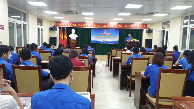 Bắc Giang: Tập huấn “Nâng cao nhận thức về cuộc cách mạng công nghiệp 4.0”