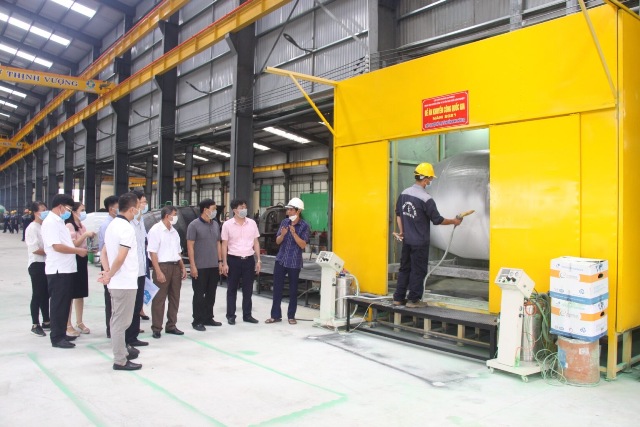 Nam Định: Giới thiệu mô hình trình diễn kỹ thuật trong sản xuất trạm trộn bê tông thương phẩm