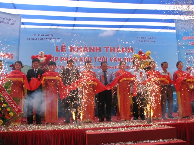 Công trình chào mừng Đại hội Đảng toàn quốc lần thứ XII: Hợp phần khu tưới Văn Phong - công trình thủy lợi lớn nhất tỉnh Bình Định được khánh thành đưa vào sử dụng