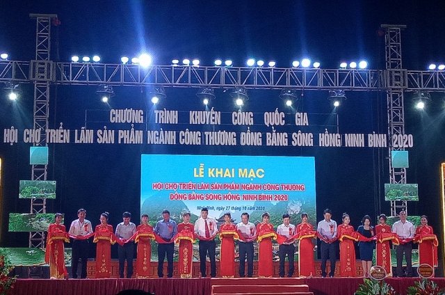 Vĩnh Phúc: Giới thiệu sản phẩm thế mạnh của tỉnh tại Hội chợ triển lãm sản phẩm ngành Công Thương Đồng bằng Sông Hồng – Ninh Bình 2020