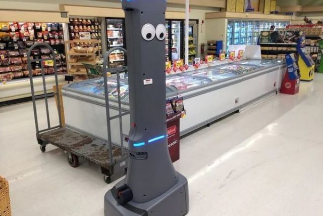 172 siêu thị tại Mỹ bắt đầu trang bị robot trợ giúp