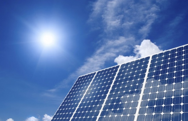 Làm điện mặt trời: Cần sự chung tay từ nhiều phía