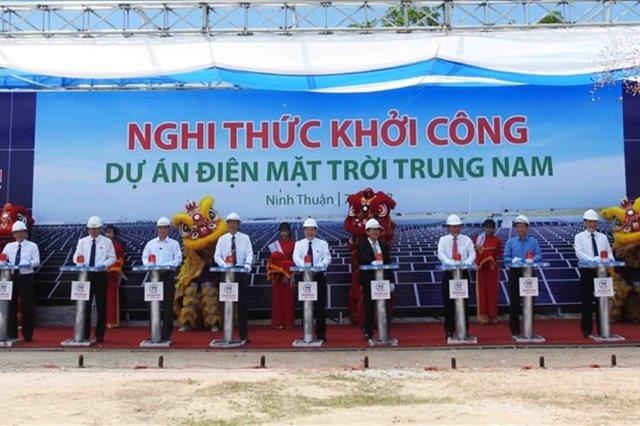 Khởi công nhà máy điện mặt trời lớn nhất Việt Nam tại Ninh Thuận