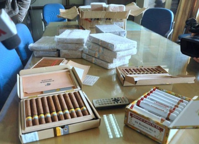 Hà Nội: Thu giữ nhiều thuốc lá, xì gà không rõ nguồn gốc xuất xứ