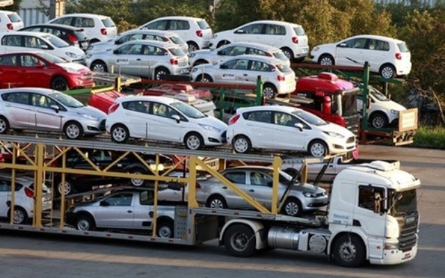 Thay đổi điều kiện tạm nhập khẩu miễn thuế xe ô tô đối tượng ưu đãi