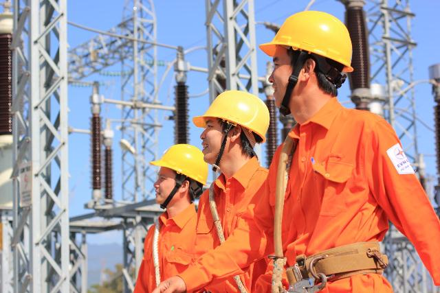 Chuyển giao công trình điện là tài sản công sang Tập đoàn Điện lực Việt Nam quản lý