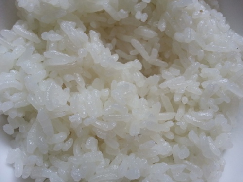Cơm gạo lạ nở dài gần 2cm: Giật mình với đặc sản hiếm