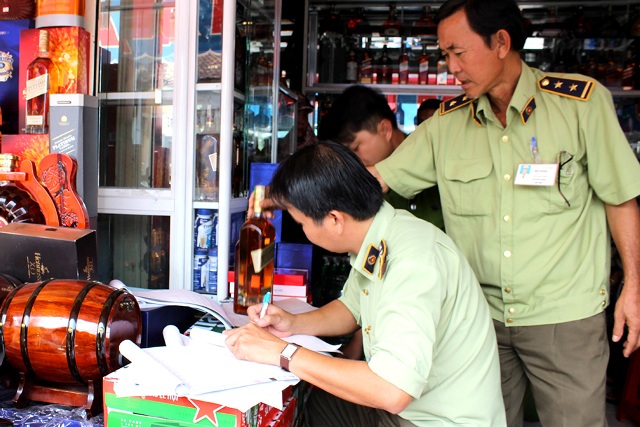 Hà Nội:  Tình hình buôn lậu, gian lận thương mại vẫn diễn ra phức tạp