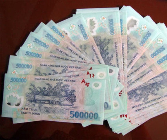 Hà Nội: Cảnh giác với nạn buôn lậu tiền giả