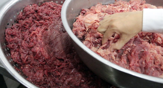 Thịt heo nái giả thịt bò đều nhiễm vi sinh