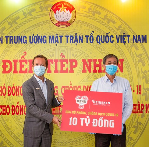 Công ty TNHH Nhà máy Bia HEINEKEN Việt Nam ủng hộ 10 tỷ đồng để chống dịch Covid-19