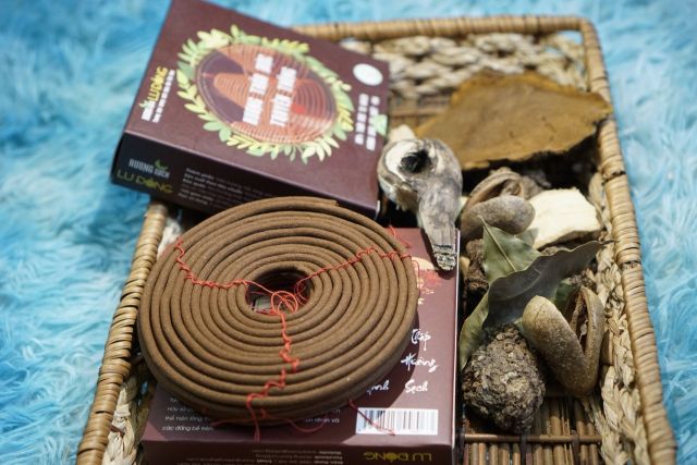 Hương sạch thảo mộc Lư Đồng – sản phẩm giá trị đích thực của người Việt