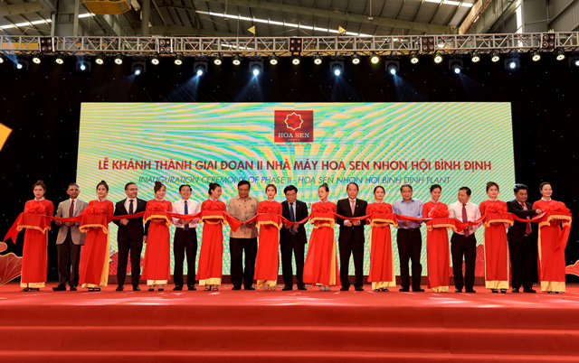 Tập đoàn Hoa Sen: Khánh thành giai đoạn 2 Nhà máy Hoa Sen Nhơn Hội và xuất khẩu lô hàng 5.000 tấn tôn đến Malaysia