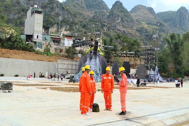 PC Hà Giang đã đảm bảo cấp điện an toàn, phục vụ khai mạc Lễ hội Hoa Tam giác mạch