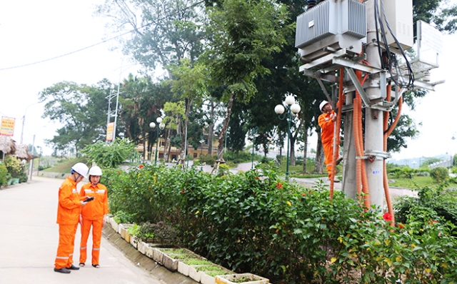 PC Yên Bái đẩy mạnh đầu tư hạ tầng lưới điện nhằm đáp ứng yêu cầu phát triển kinh tế - xã hội địa phương