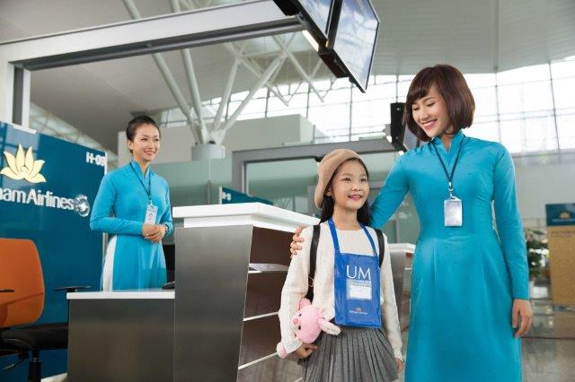 Vietnam Airlines tặng vé máy bay cho học sinh giỏi và trẻ em dưới 12 tuổi