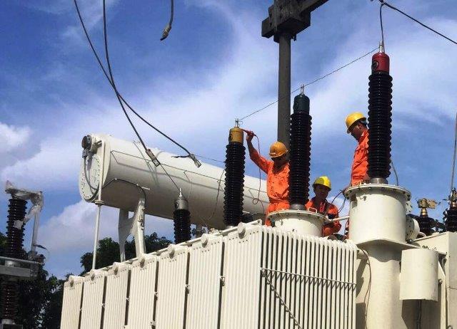 Công ty Điện lực Hưng Yên triển khai các dự án chống quá tải lưới điện