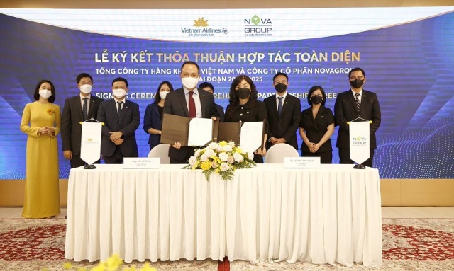 Vietnam Airlines và NovaGroup ký kết hợp tác toàn diện