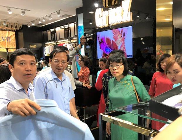 Sản phẩm cao cấp của May 10 đã có mặt tại Trung tâm Thương mại Vincom Thanh Hóa