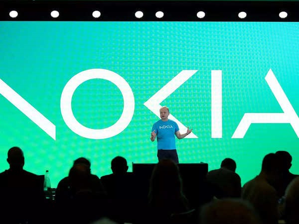 Đằng sau sự thay đổi của Nokia