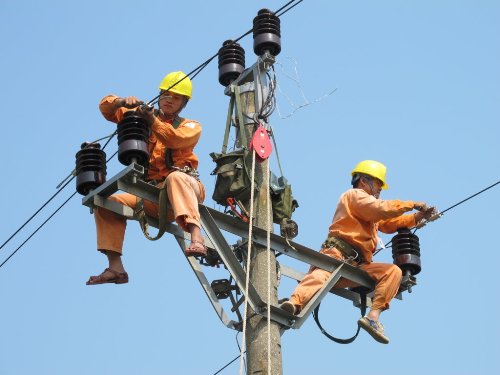 Công ty Điện lực Bắc Ninh: Sản xuất gắn với an toàn và kỷ luật lao động