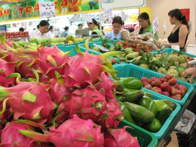 Hơn 100 tấn thanh long Việt Nam vào siêu thị Thái Lan