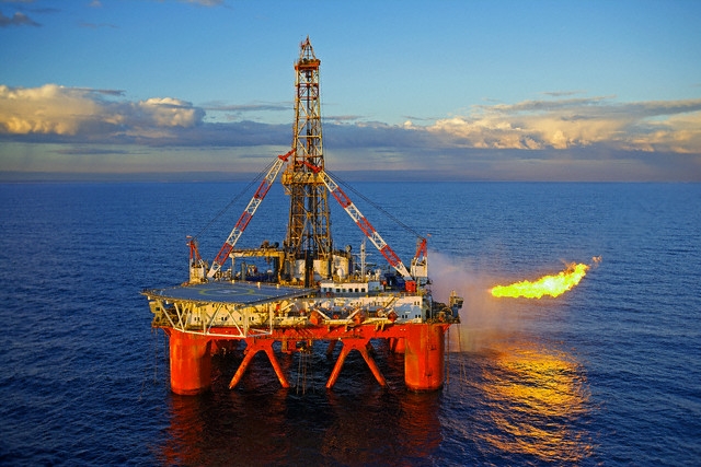 Giá dầu mỏ thế giới sẽ ra sao?