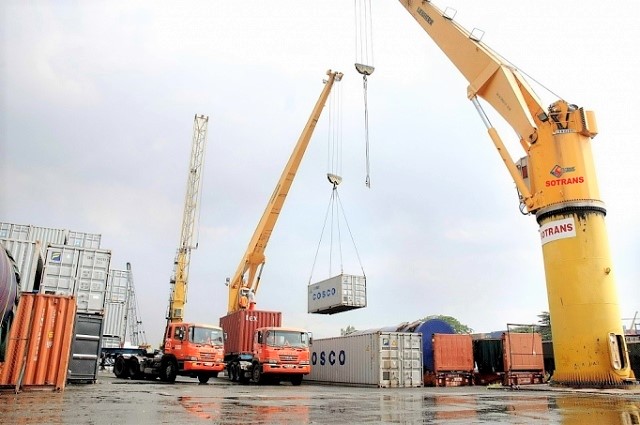 Kim ngạch xuất khẩu hàng hóa tăng nhẹ trong tháng đầu năm