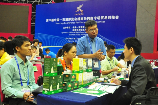 Giao thương doanh nghiệp Việt - Trung tại CAEXPO 2016: Thực chất và hiệu quả