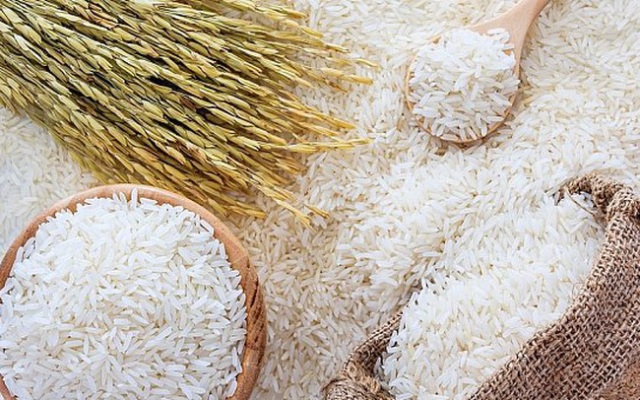 Xuất khẩu gạo: Vượt qua Thái Lan, Việt Nam vững ngôi đầu thế giới