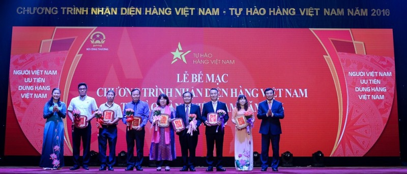 Bế mạc chương trình "Nhận diện hàng Việt Nam 2016"