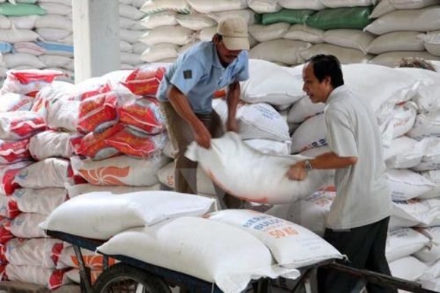 Giá gạo xuất khẩu của Việt Nam tăng, Ấn Độ giảm