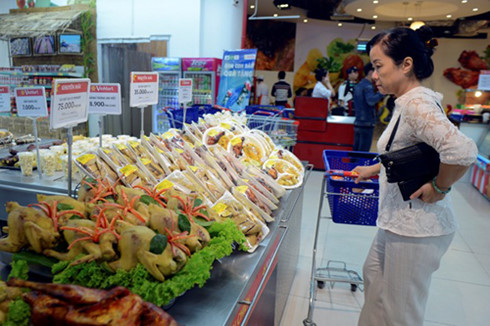 Lép vế trước hàng ngoại, hàng Việt “rơi rụng” trong các siêu thị