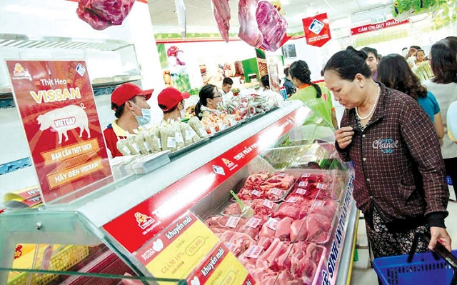 Giá heo tăng, người chăn nuôi ở Đông Nam bộ vừa mừng vừa lo
