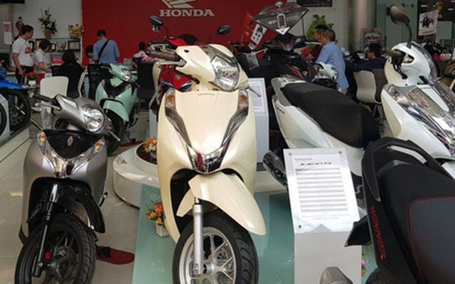 Thị trường xe máy Việt Nam sụt giảm 30% vì COVID-19